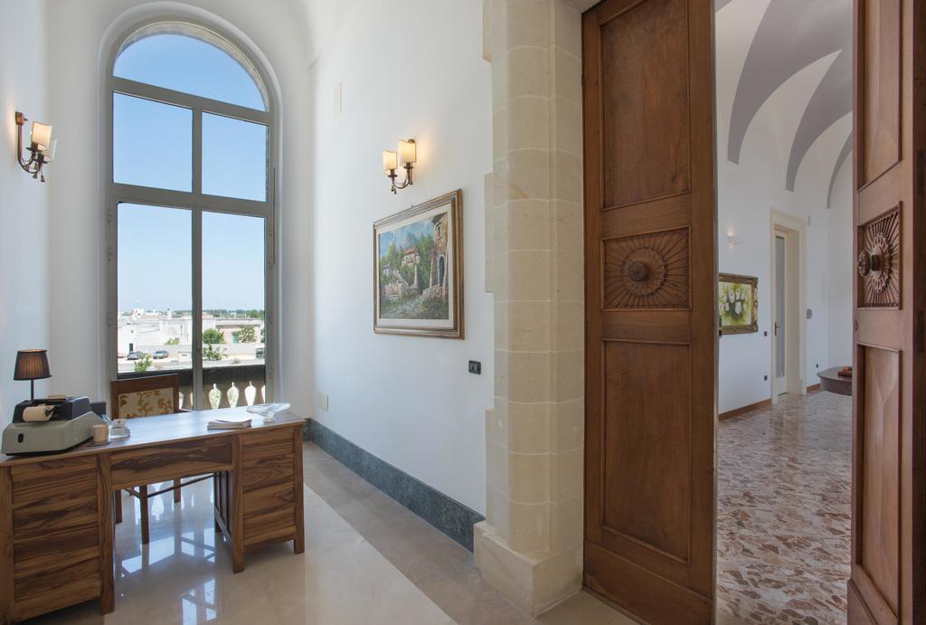 Palazzo Scarciglia - Dimora D'Epoca Bed and Breakfast Minervino di Lecce Exterior foto